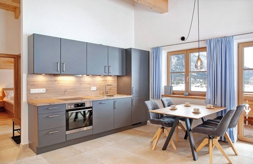 Hammersbach Apartment | Apartment "Gletschernelke" with Mountain View, Balcony & Wi-Fi