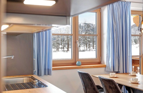 Hammersbach Apartment | Apartment "Gletschernelke" with Mountain View, Balcony & Wi-Fi