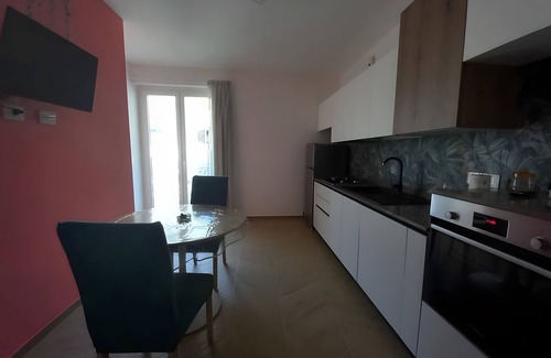 Milazzo Apartment | Apartment 'Grace Home 3' with Balcony, Wi-Fi and Air Conditioning