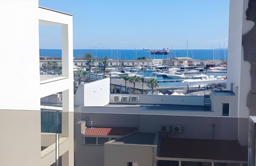Milazzo Apartment | Apartment 'Grace Home 3' with Balcony, Wi-Fi and Air Conditioning