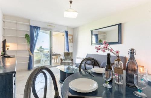 La Cote Radieuse Apartment | Apartment Grand Sud-14 by Interhome