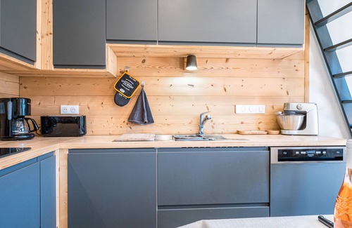 Albiez-Montrond Apartment | Apartment 'Grand Cerf - Albiez Montrond' with Mountain View, Private Terrace and Wi-Fi