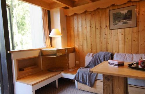 Argentiere Apartment | Apartment Grand Roc-3 by Interhome