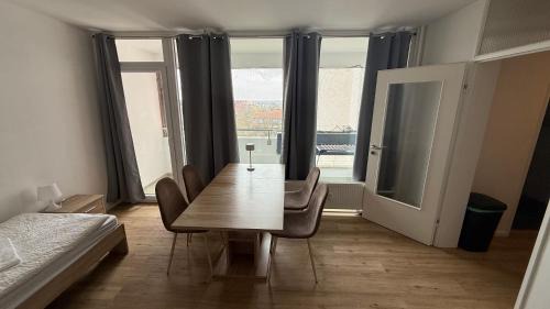 Region Hannover District Apartment | Apartment Hannover-Airport! contactless check-in