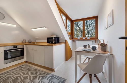 Sudstadt-Bult Apartment | Apartment 'Hannover Südstadt-Perle' with Private Garden and Wi-Fi