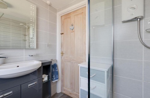 Aberaeron Apartment | Apartment Harbour View by Interhome