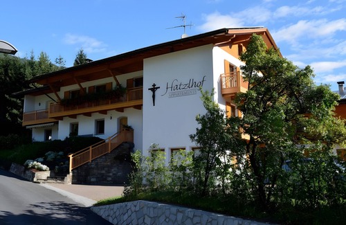 Vipiteno Apartment | Apartment 'Hatzlhof Nr 6' with Mountain View, Shared Terrace and Wi-Fi