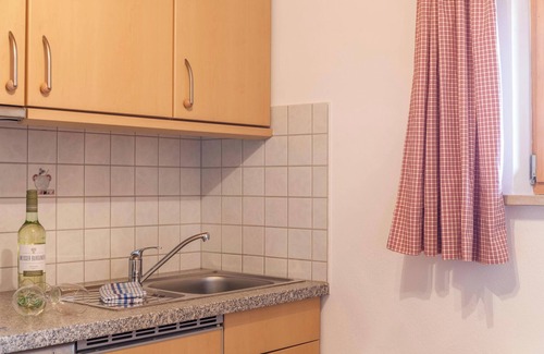 Hammersbach Apartment | Apartment 'Haus Niklos - Wank' with Mountain View, Garden & Wi-Fi