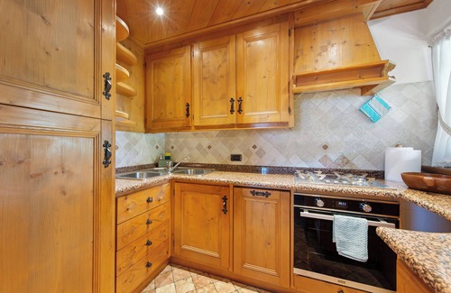 Vodo Cadore Apartment | Apartment 'Hilde' with Mountain View, Private Terrace and Wi-Fi