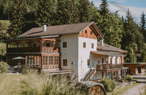 Tesimo Apartment | Apartment 'Hof Neuhaus Sebastion' with Mountain View, Garden & Wi-Fi