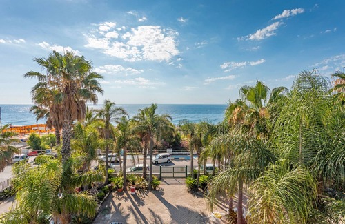 Fondachello Apartment | Apartment 'I Ciottoli Dello Ionio - Apt 15' with sea view, shared terrace and balcony