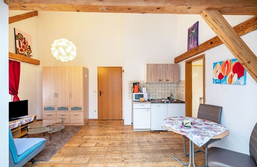 Nussdorf am Inn House | Apartment In A Hotel 'Nußdorfer Hof - Apartment 12' with Mountain View and Wi-Fi