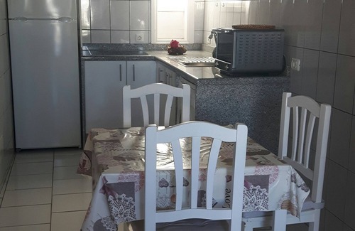 Los Pocillos Condo | Apartment in a residence
