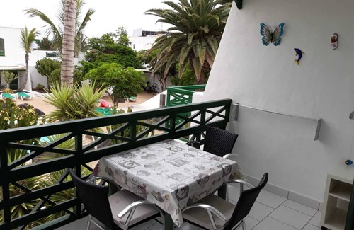 Los Pocillos Condo | Apartment in a residence