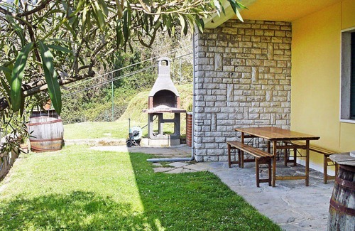 Camaiore House | Apartment in a villa, with private pool, garden, in a quiet location.