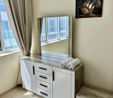 Al Barsha 1 Apartment | Apartment in Al Barsha1 Near by Metro