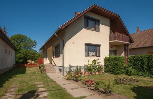 Balatonkeresztur Apartment | Apartment in Balatonkeresztur 36546