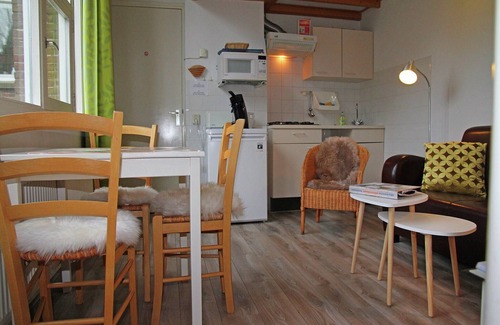Bergen aan Zee Apartment | Apartment in Bergen aan Zee near the Beach