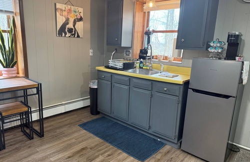 Kintnersville Apartment | Apartment in Bucks County w/hot tub, private entrance, yard, and covered patio!