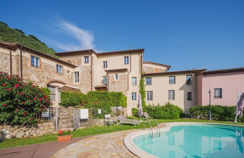 Camaiore Apartment | Apartment in Camaiore with 2 bedrooms sleeps 4