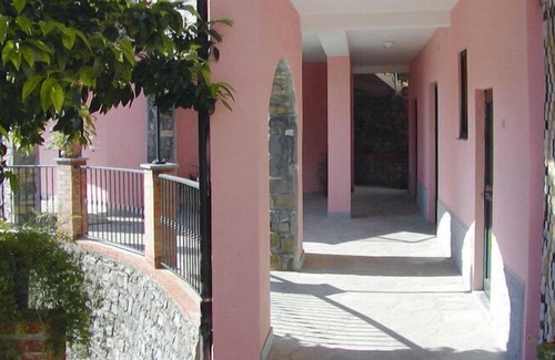 Casanova Lerrone Apartment | Apartment in Castellaro with balcony
