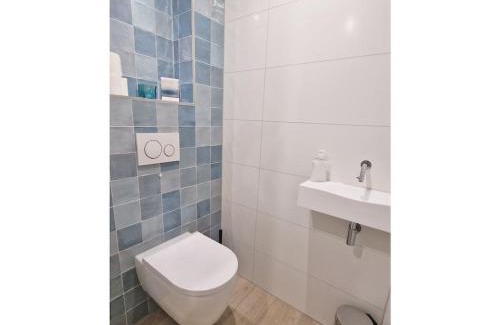 Domburg House | Apartment in Domburg with Wi-Fi and parking