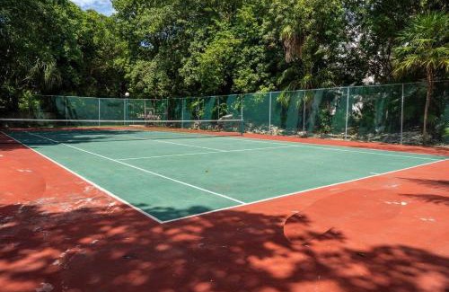 Playacar Fase I Apartment | Apartment in duplex one block from Playacar beach