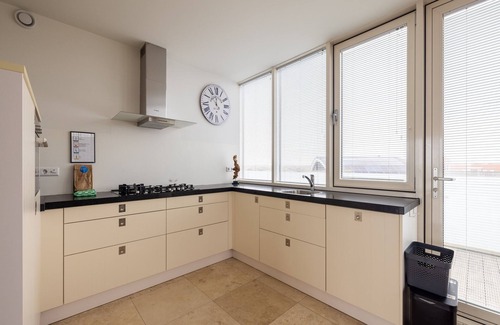 Egmond aan Zee Apartment | Apartment in Egmond with Sea Views