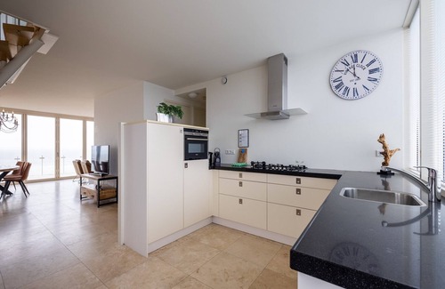 Egmond aan Zee Apartment | Apartment in Egmond with Sea Views