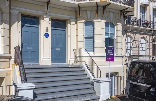 Hawkinge Apartment | Apartment in Folkestone near Sandgate Beach