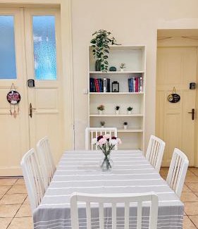 Belso-Ferencvaros House | Apartment in Hogyes Budapest