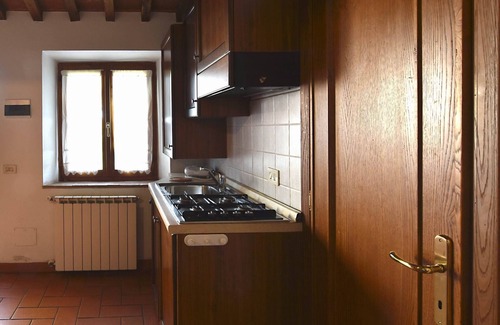 Starda Apartment | Apartment in the castle, with restaurant and swimming pool, Ginestra