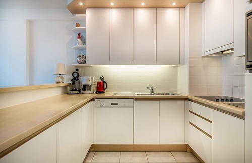 Koksijde-Bad Apartment | Apartment in Koksijde with Sea View