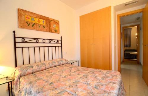 L'Escala Apartment | Apartment in Lescala near Golden Beaches