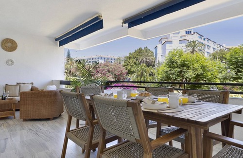 Puerto Banus Apartment | Apartment in Medina Garden for 4 people | 711
