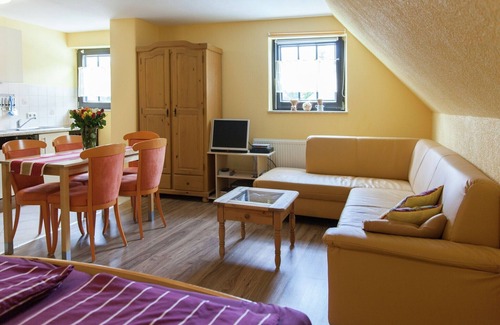 Merschbach Apartment | Apartment in Merschbach with Garden