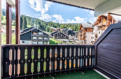 Les Esserts Apartment | Apartment in Morillon near Ski Resort