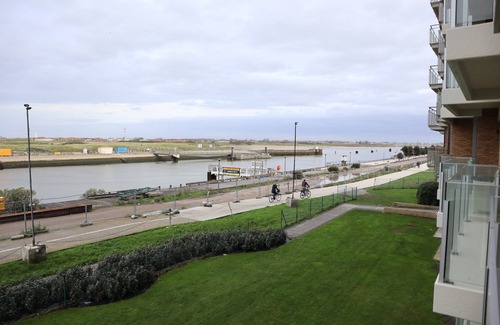 Nieuwpoort Apartment | Apartment in Nieuwpoort near the Beach