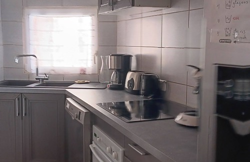 Marseillan Apartment | Apartment in port center with old-world charm near Thau lagoon