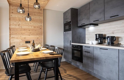 Risoul Apartment | Apartment in Risoul with Ski-In/Ski-Out Access