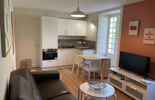 Pontchateau Apartment | Apartment in the center of town, all amenities on foot