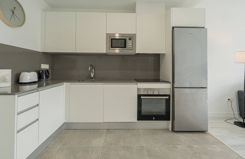 Palma-Palmilla Apartment | Apartment in the Luxury Torres de Martiricos