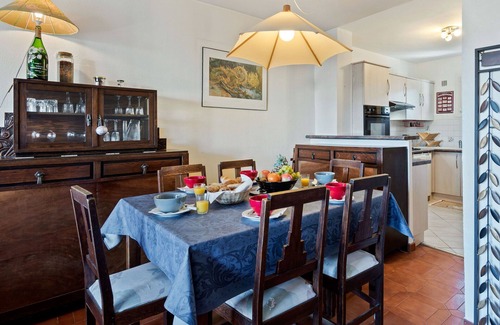 Golfe Juan Apartment | Apartment in Vallauris with 2 bedrooms sleeps 6