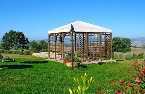 Gambassi Terme Villa | Apartment in villa with pool, WIFI, A/C, TV, terrace, panoramic view, close to San Gimignano