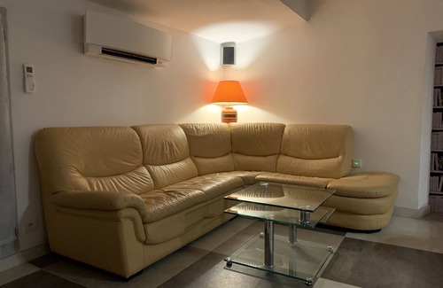 Tressan House | Apartment in village house
