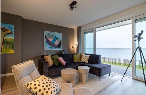 Sint-Annaland Apartment | Apartment in Zeeland by Oosterschelde Beach