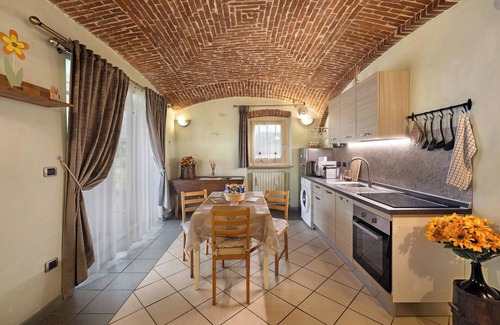 Peveragno Apartment | Apartment 'Intero Con Patio' with Mountain View, Private Terrace and Wi-Fi