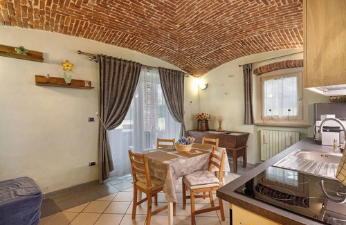 Peveragno Apartment | Apartment 'Intero Con Patio' with Mountain View, Private Terrace and Wi-Fi