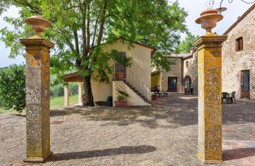 Barberino Tavarnelle House | Apartment with pool in Barberino Val d'Elsa