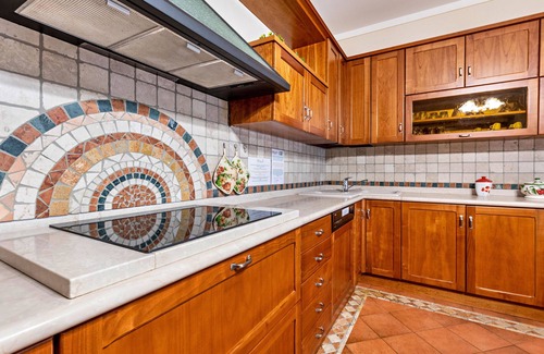 Santigaro Apartment | Apartment 'Oleadei - Eolo' with Mountain View, Wi-Fi and Air Conditioning